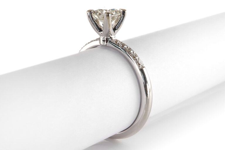 Ring 1 Brillant 0,64 ct J/VVS2 750 Weißgold DPL Gutachten Gr 54 [BRORS 20381]