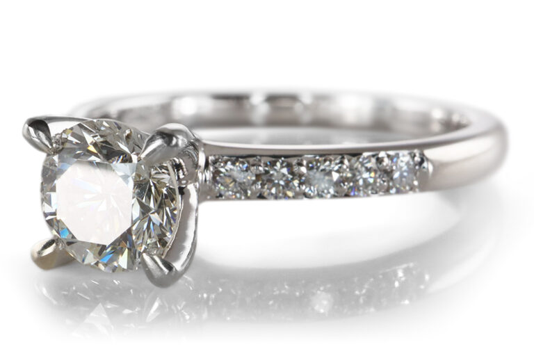 Ring 1 Brillant 0,64 ct J/VVS2 750 Weißgold DPL Gutachten Gr 54 [BRORS 20381]