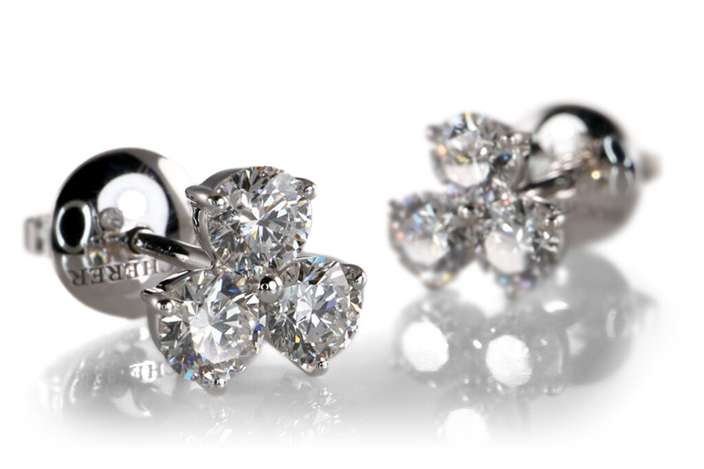 Ohrringe Bucherer 6 Brillanten ca. 1,18 ct. TW/SI 750 Weißgold [BRORS 20400]