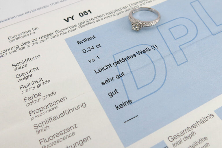 Brillantring 1 Brillant 0,34 ct I/VS + 36 Brillanten 0,47 ct [BRORS 10454]