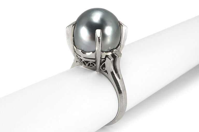 Mikimoto Perle Natur Black Ring 900 Platin Gr 52 [BRORS 16965]
