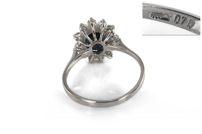Juwelier Rüschenbeck Ring 12 Brillanten 1 Saphir 585 Weißgold [BRORS 18987]