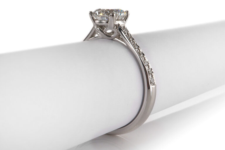 Ring 1 Brillant 1,06 ct. RIVER/VVS2 750 Gold DPL Gutachten [BRORS 20410]