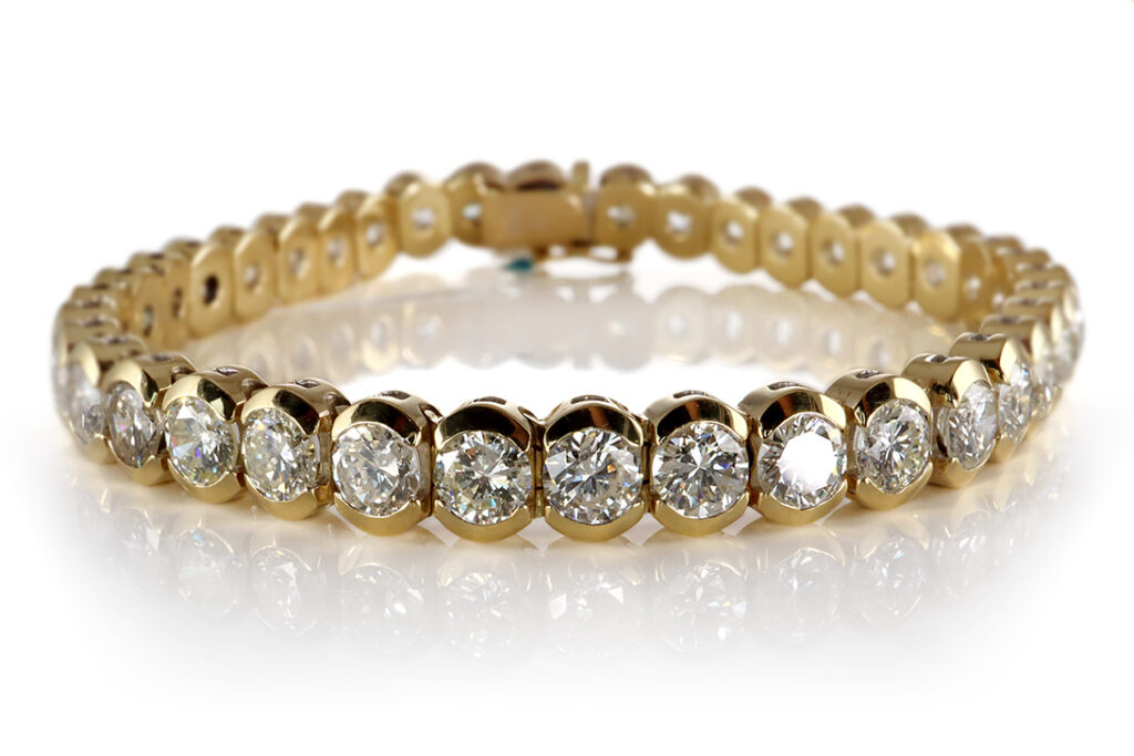 Tennisarmband 38 Brillanten insg ca 9,0 ct 750 Gelbgold IGI [BRORS 17781]