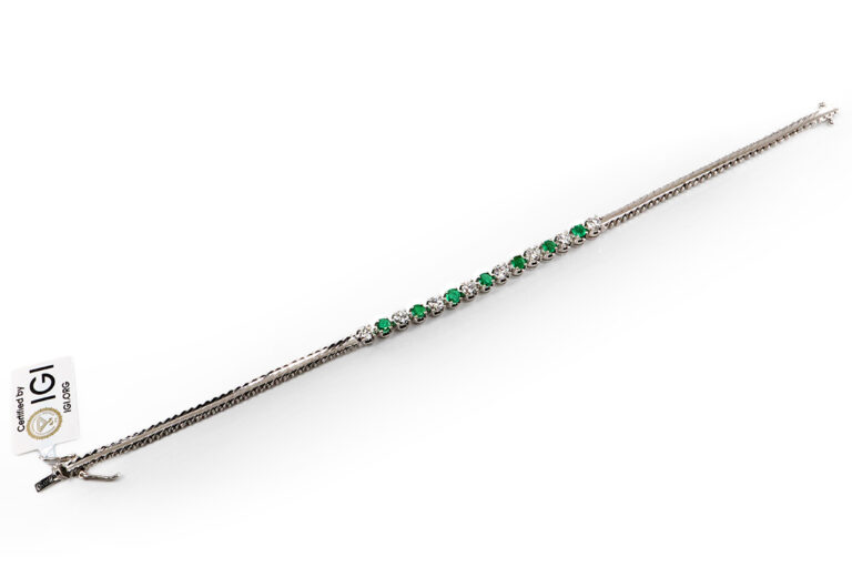 Armband 7 Smaragde 0,50 ct + 8 Brillanten 0,80 ct D-E/VVS-VS 1 IGI [BRORS 20444]
