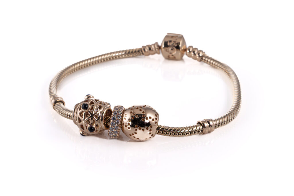 Pandora Moments Armband 3 Charm 585 Gelbgold [BRORS 20448]