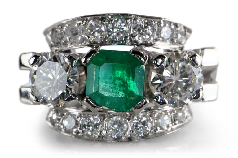 Ring Smaragd 0,55 ct + 16 Brillanten 1,40 ct E-F-G IGI Gutachten [BRORS 20451]