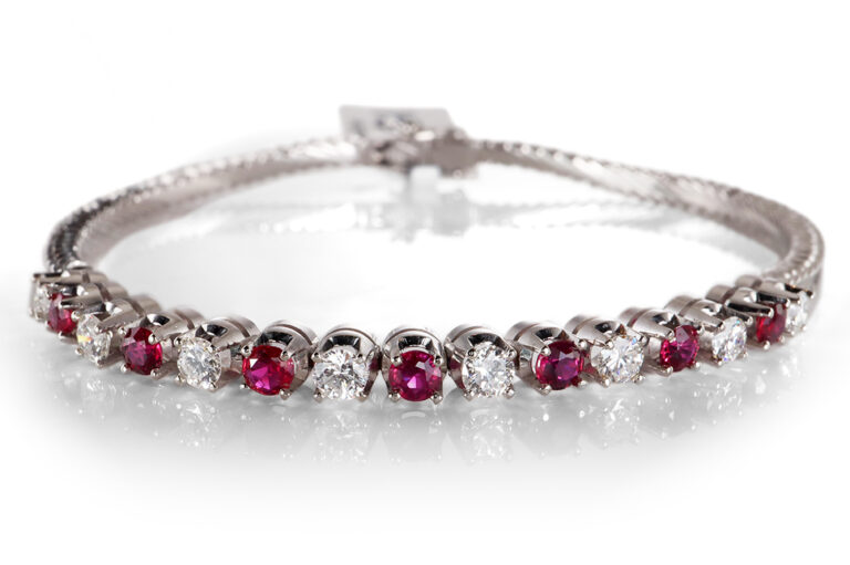 Armband 7 Rubine 0,90 ct + 8 Brillanten 0,80 ct E-F/VVS-VS IGI [BRORS 20454]
