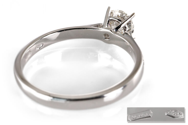 Ring 1 Brillant 0,65 ct + 10 Brillanten 0,17 ct Weißgold DPL Gr.55 [BRORS 20472]