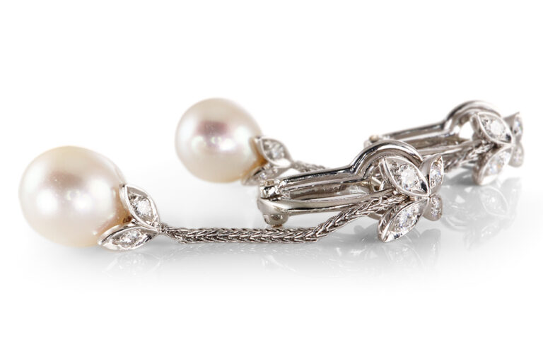 Ohrstecker Rene Kern 2 Akoya Perlen 12 Diamanten 0,24 ct 750 Gold [BRORS 20456]