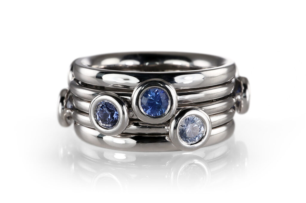 Odenwald Twist Ring 9 Saphire ca 1,82 ct 750 Weißgold [BRORS 20519]