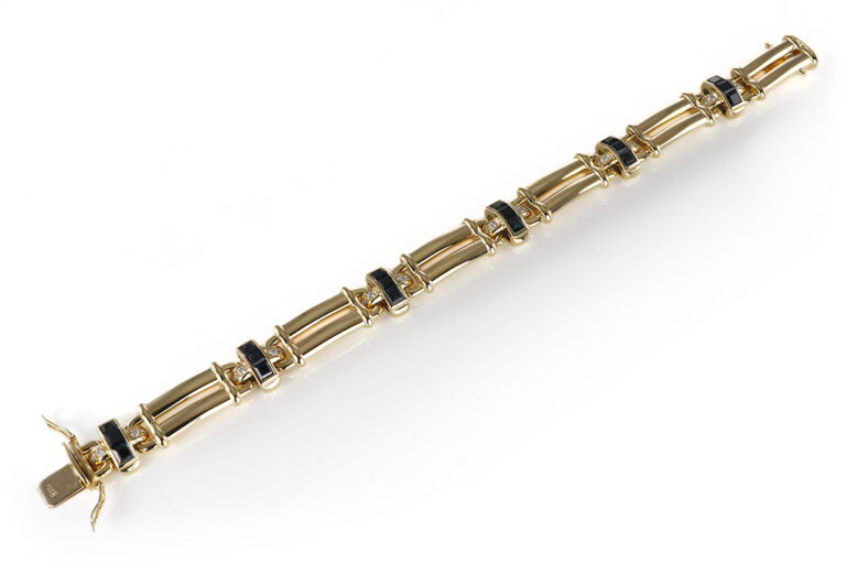 Freisfeld Armband 18 Saphire ca 0,9 ct + 24 Brillanten 750 Gold [BRORS 20528]