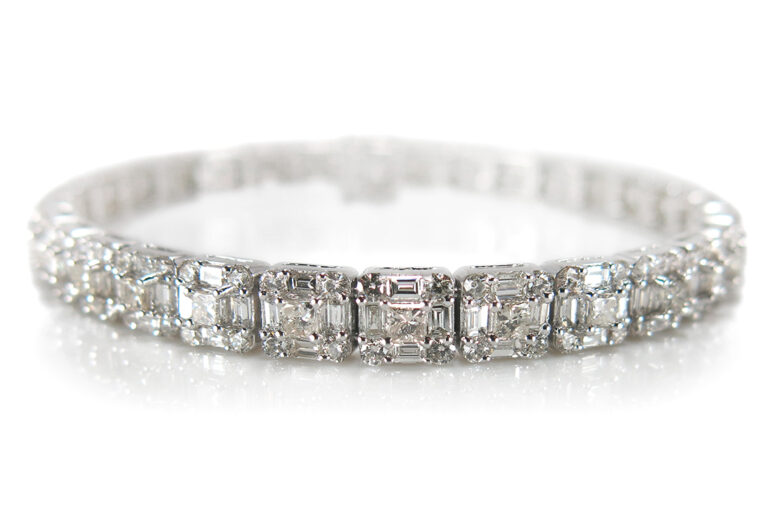 Armband mit 288 Diamanten insg. 7,65 ct H-I/VS-I1 750 Weißgold IGI [BRORS 13421]