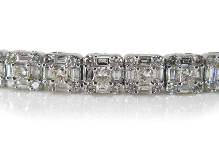 Armband mit 288 Diamanten insg. 7,65 ct H-I/VS-I1 750 Weißgold IGI [BRORS 13421]