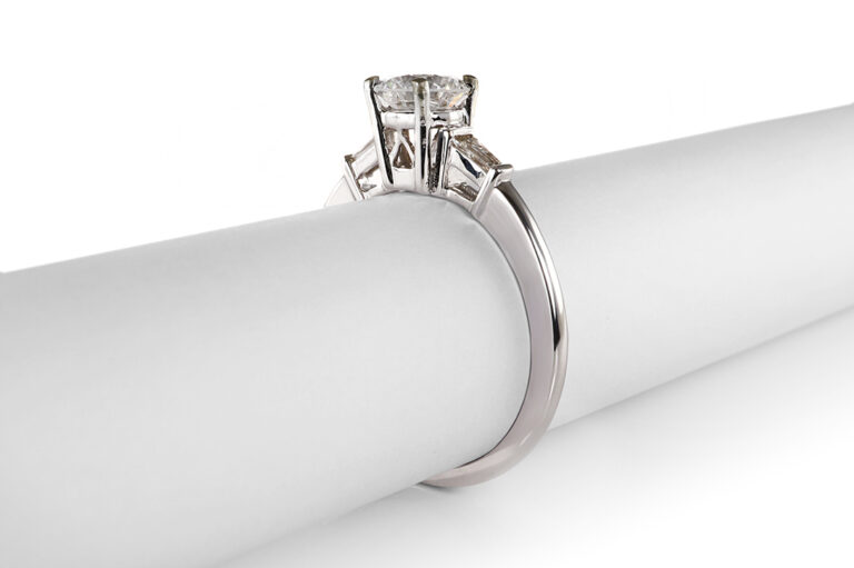 Ring 1 Brillant 0,79 ct RIVER/VS2 750 Weißgold DPL Gr. 54 [BRORS 20551]