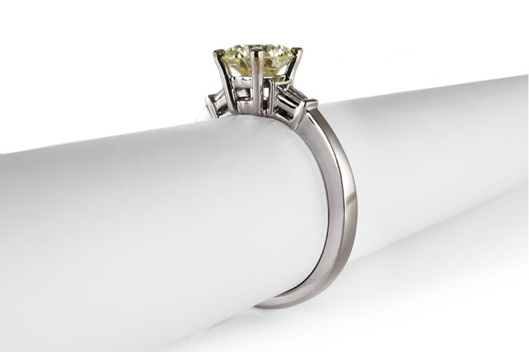 Verlobungsring 1 Brillant 1,28 ct FANCY/SI1 750 Weißgold DPL Gr. 54[BRORS 20554]