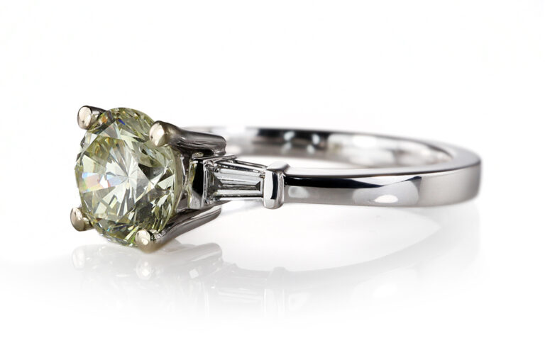 Verlobungsring 1 Brillant 1,28 ct FANCY/SI1 750 Weißgold DPL Gr. 54[BRORS 20554]