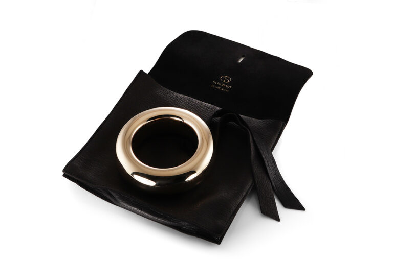 Großer Armreif SCHUBART Innenumfang 19,0 cm 750 Gelbgold 219,3 g [BRORS 20575]