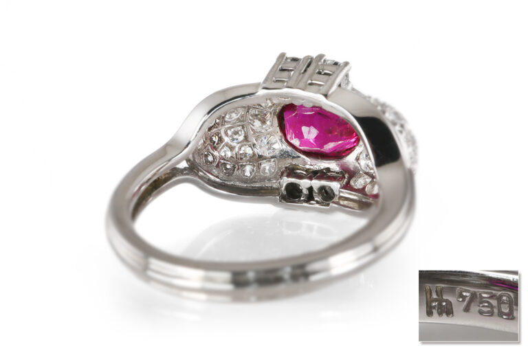 Ring Mogok Rubin ca 1,9 ct unbehandelt + 44 Diamanten ca 1 ct IGI [BRORS 20593]