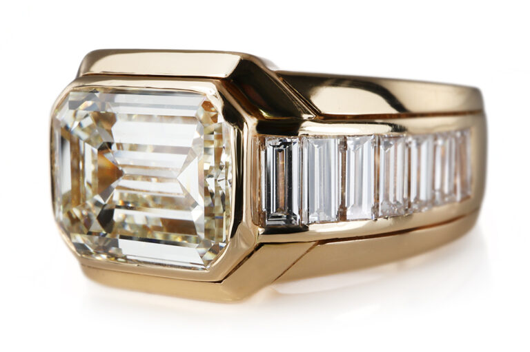 Ring Diamant 4,5 ct J-K/VS1 Emeraldcut + 14 Dia 1,6 ct River IGI [BRORS 20603]