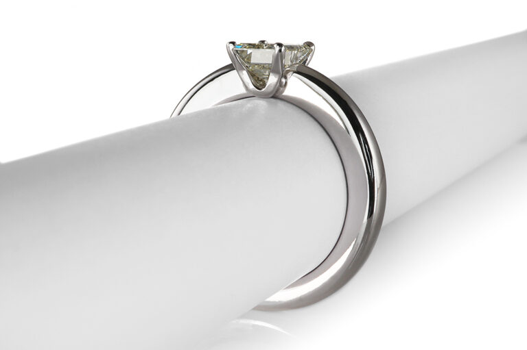 Ring 1 Diamant ca 0,90 ct Getönt K - L 750 Weißgold IGI Gr. 54 [BRORS 20606]