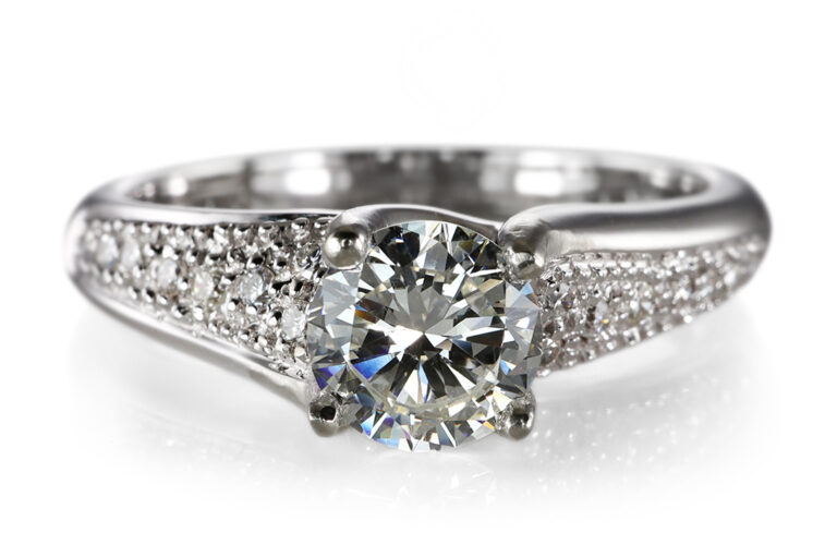 Ring 1 Brillant 0,59 ct I/SI 1 + 16 Brillanten 585 Gold DPL Gr. 54 [BRORS 20624]