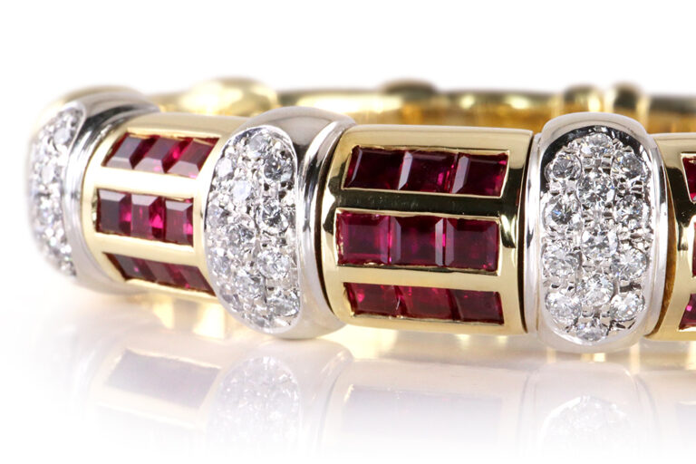 Armreif 3,2 ct Rubine + 0,9 ct Brillanten River-TW/VS 750 Gold IGI [BRORS 19376]