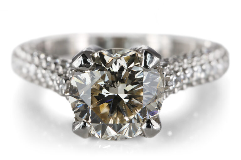 Ring 1 Brillant 1,18 ct P-R/P1 + 62 Brillanten 750 Gold DPL Gr. 52 [BRORS 20642]