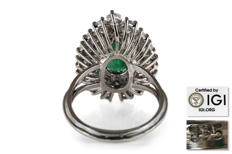 Ring Smaragd 1,5 ct + 29 Brillanten 2,75 ct E-F 585 Gold IGI Gr 52[BRORS 20661]