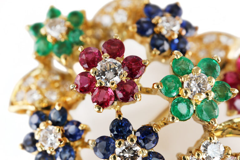 Brosche Korb 128 Diamanten 1,8 ct Smaragd/Rubin/Saphir 750 Gold IGI[BRORS 20663]