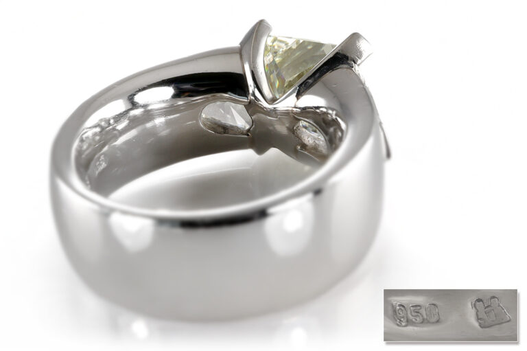 Ring 3 Diamanten insg. 6,5 ct Getönt-Weiß/VS 950 Platin Gr 53 [BRORS 20689]