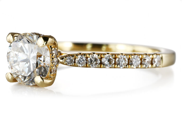 Ring 1 Brillant 0,59 ct H/VVS2 + Brillanten 750 Gold DPL Gr. 53 [BRORS 20711]