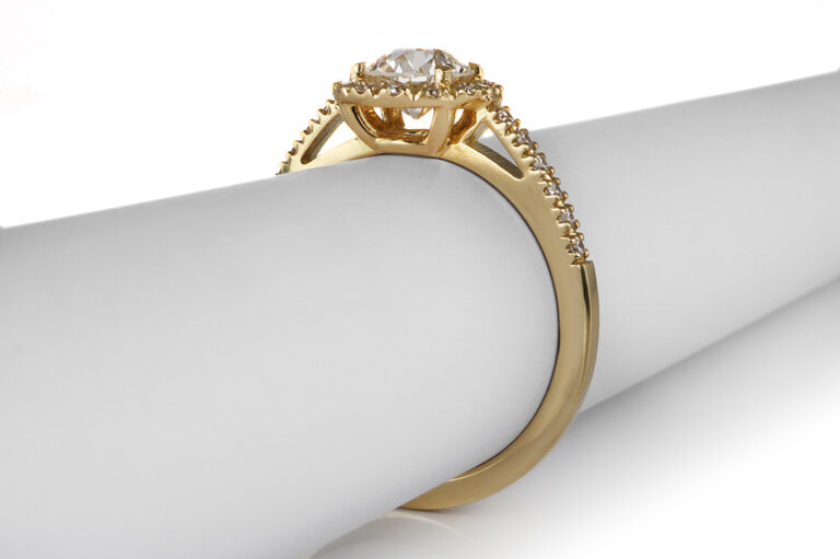 Ring 1 Diamant 0,82 ct I/VS2 + 26 Brillanten 750 Gold DPL Gr. 54 [BRORS 20717]