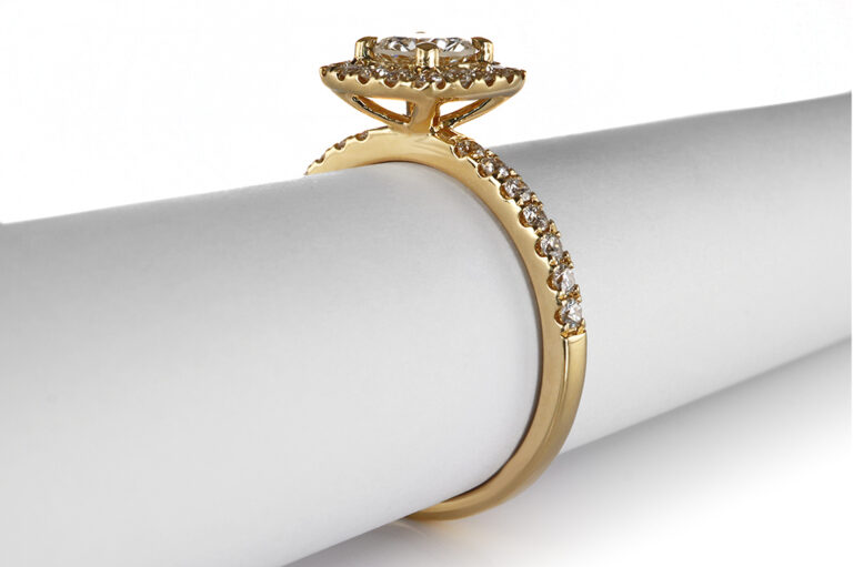 Ring 1 Brillant 0,46 ct F/Si2 + 29 Brillanten 750 Gold DPL Gr. 53 [BRORS 20720]