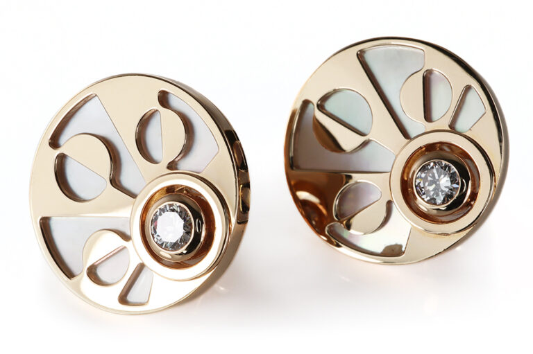 Bvlgari Ohrstecker INTARSIO 2 Brillanten Perlmutt 750 Rosegold [BRORS 20725]