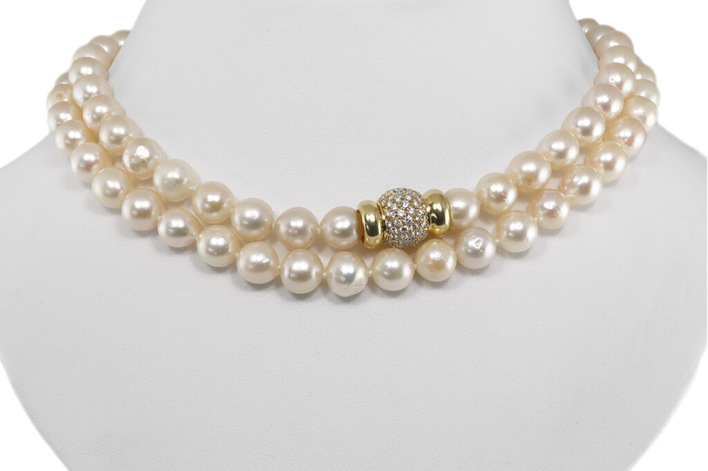 Wempe Akoya Perlenkette 108 Brillanten ca 2,4 ct TW/lupenrein Gold [BRORS 20726]