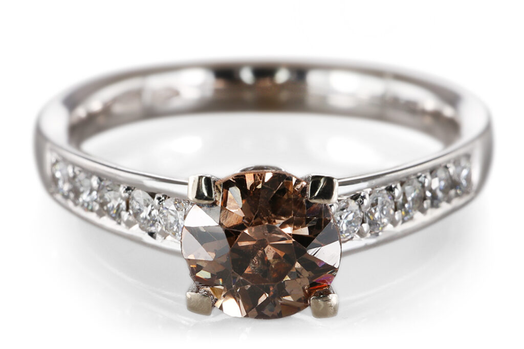 Ring 1 Diamant 0,68 FANCY brown + 12 Brillanten 750 Gold DPL Gr 54 [BRORS 20786]