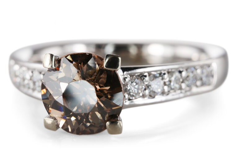 Ring 1 Diamant 0,68 FANCY brown + 12 Brillanten 750 Gold DPL Gr 54 [BRORS 20786]