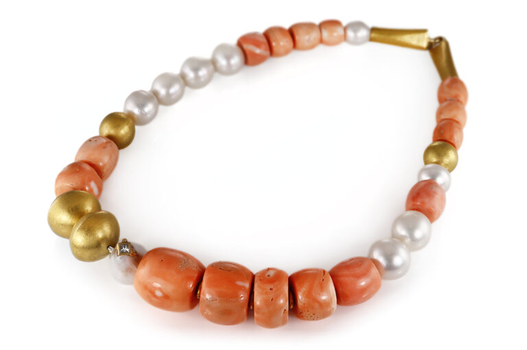Schweres Collier *Susanna Dünne* Korallen + Salzwasserperlen IGI [BRORS 20813]