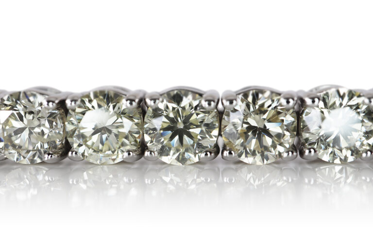 Tennisarmband 38 Brillanten insg. ca. 11,85 ct 585 Weißgold IGI [BRORS 19634]