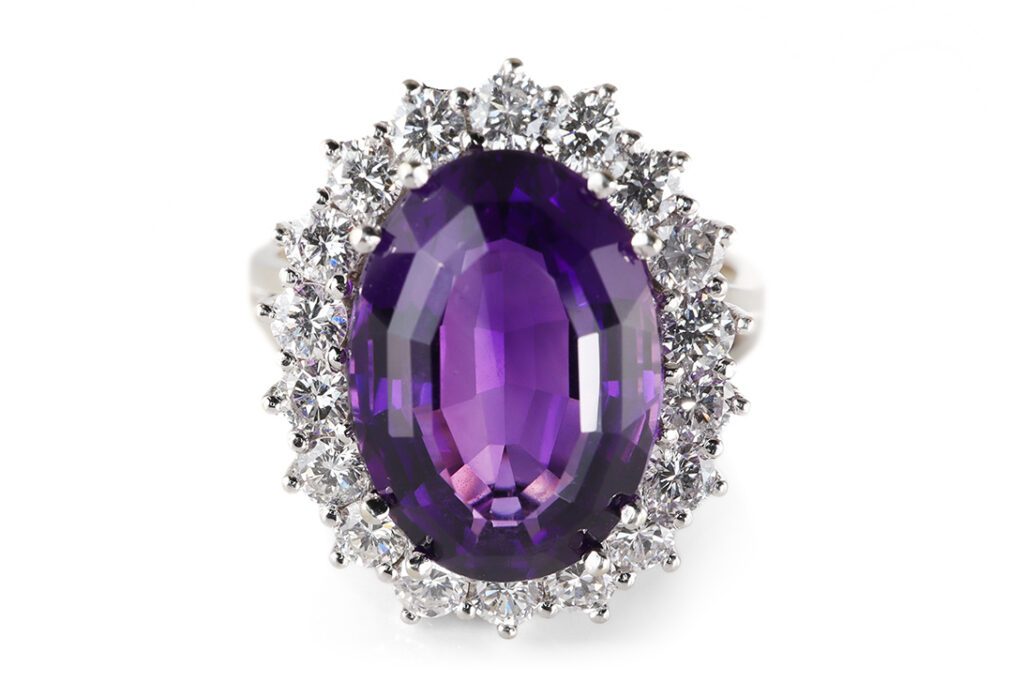 Ring 1 Amethyst 5,5 ct + 18 Brillanten 1,1ct. D-E-F/VS SI Gold IGI [BRORS 20833]