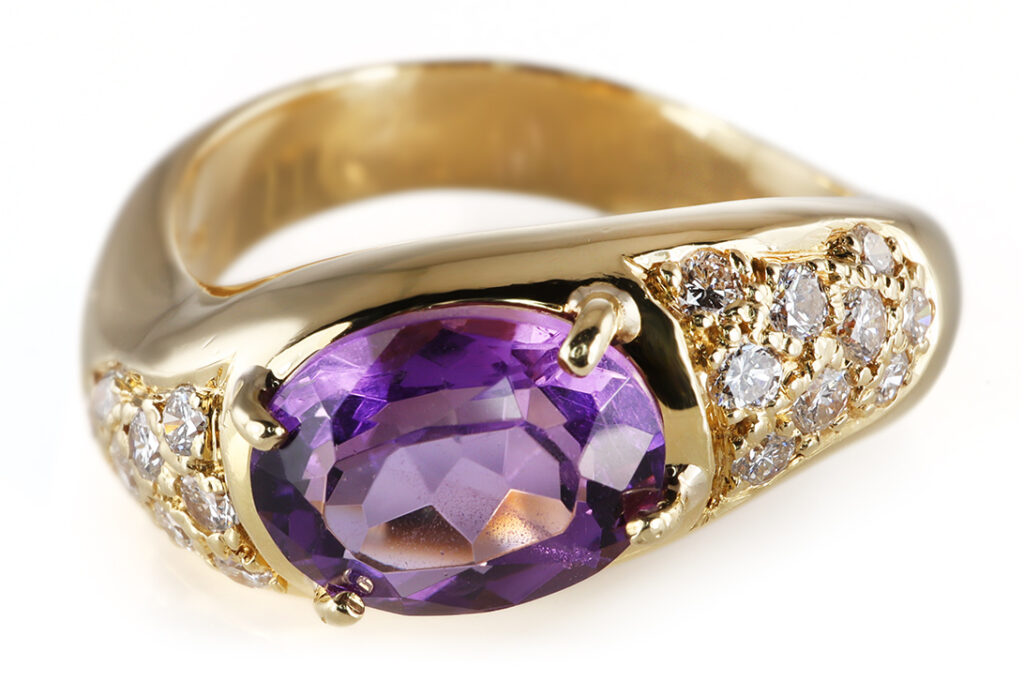 Ring 1 Amethyst 2,3 ct + 18 Brillanten 0,5ct. G/VS Gold IGI Gr. 61[BRORS 20834]