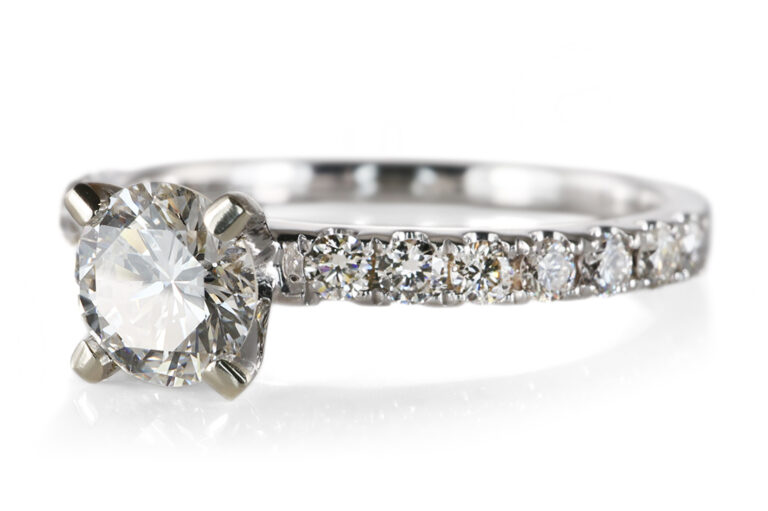 Ring 1 Brillant 0,51 ct H/VVS1 + 14 Brillanten 585 Gold DPL Gr. 54 [BRORS 20846]