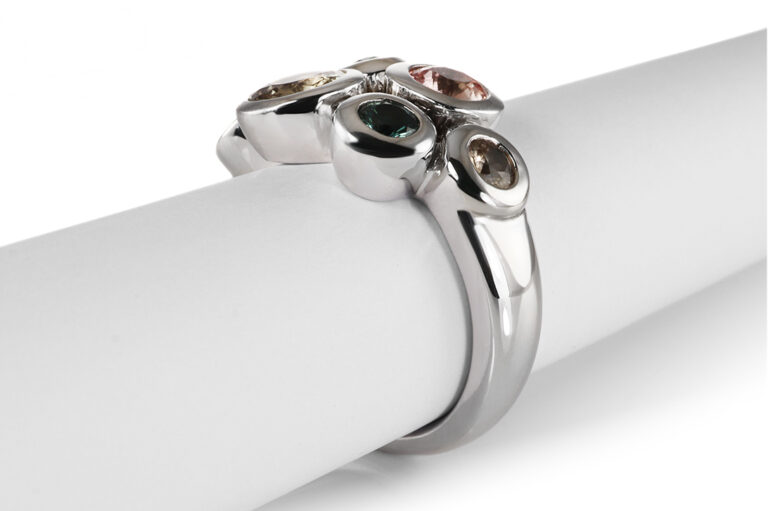 Ring A.ODENWALD MELODY 6 bunte Saphire 750 Weißgold Gr 56 [BRORS 20885]