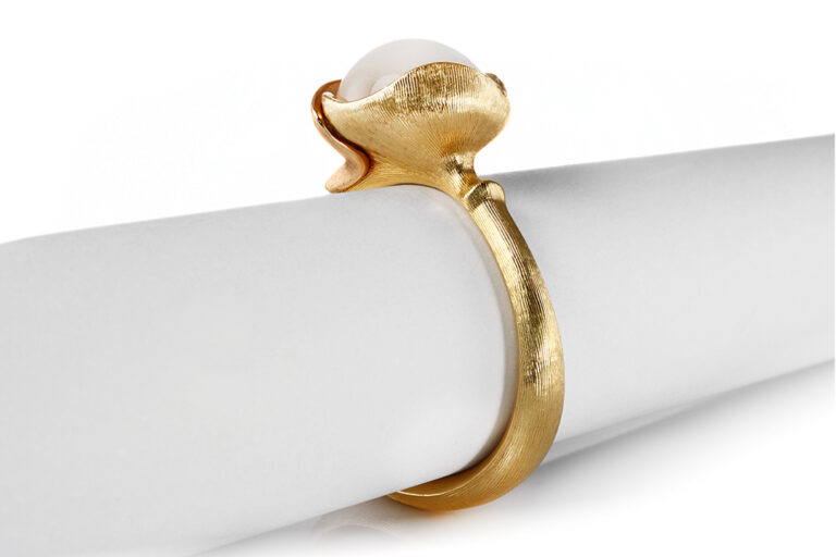 NEU Ring Ole Lynggaard Lotus No1 Mondsten Weiß Gr 52 [BRORS 20918]