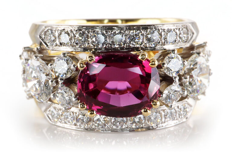 Ring pinker Saphir 2,0 ct 28 Brillanten 1,6 ct 585 Gold IGI Gr 53 [BRORS 20971]