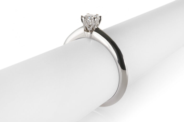 Tiffany & Co. Solitär Ring Verlobungsring River/VS Platin Gr 49 [BRORS 20985]