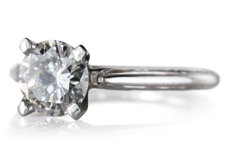 Ring Solitär Brillant ca 0,56 ct TW/SI2 DPL Gutachten Platin Gr 52 [BRORS 20990]