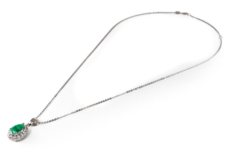 Kette Anhänger Smaragd Kolumbien 1,5 ct + 14 Brillanten 0,6 ct IGI [BRORS 20993]