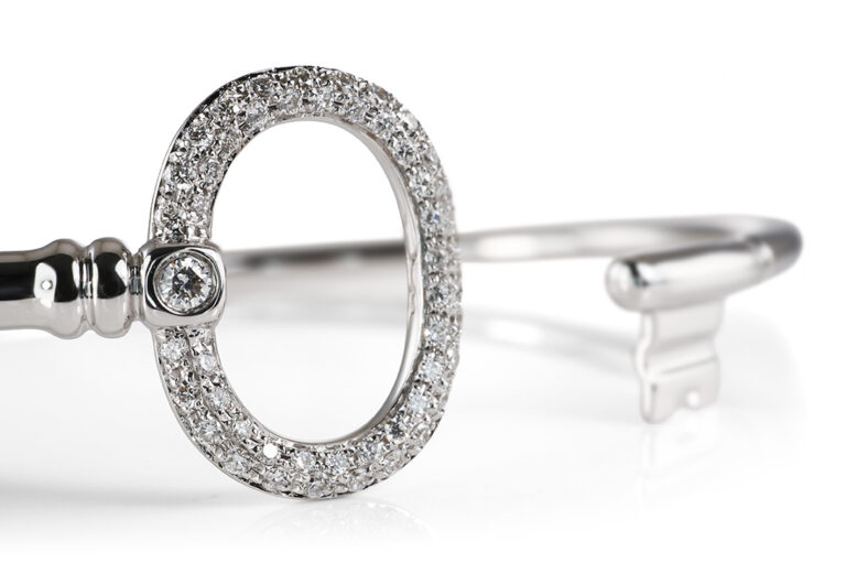 Tiffany & Co Keys Diamond Armreif 54 Brillanten ca. 0,25 ct 750 WG [BRORS 21012]